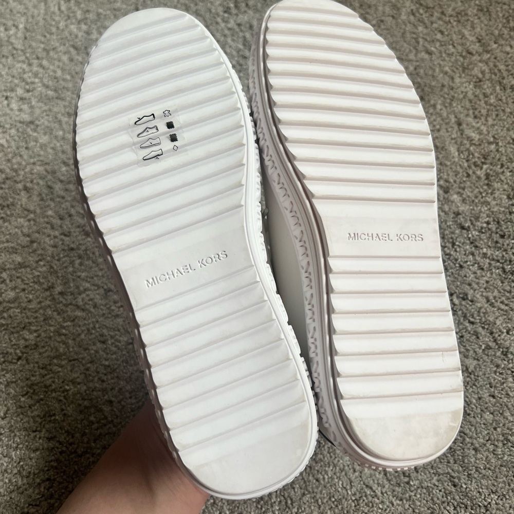 New Michael Michael Kors Women’s 7.5 White Grove Lace Up Leather Sneakers - Picture 3 of 5